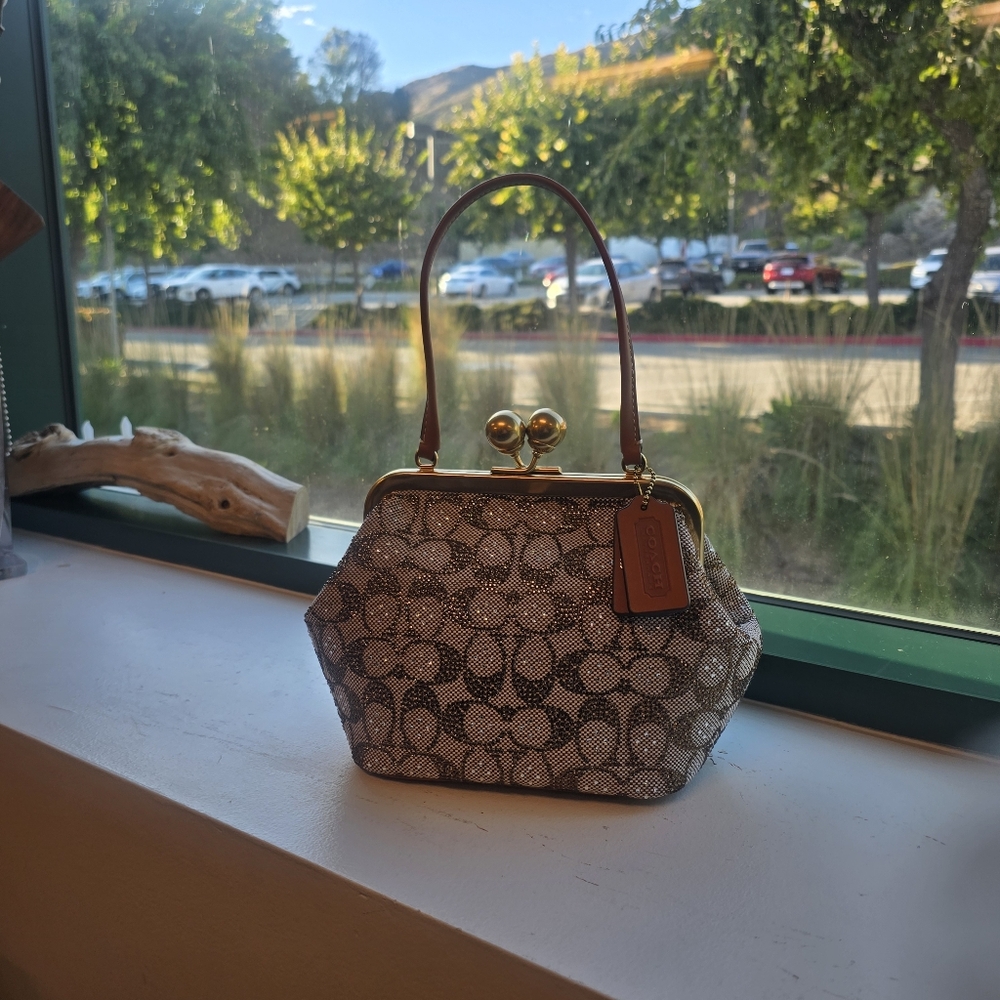 Coach Kisslock Frame Bag 16 In Crystal Signature Jacquard-NWOT - Picture 6 of 14